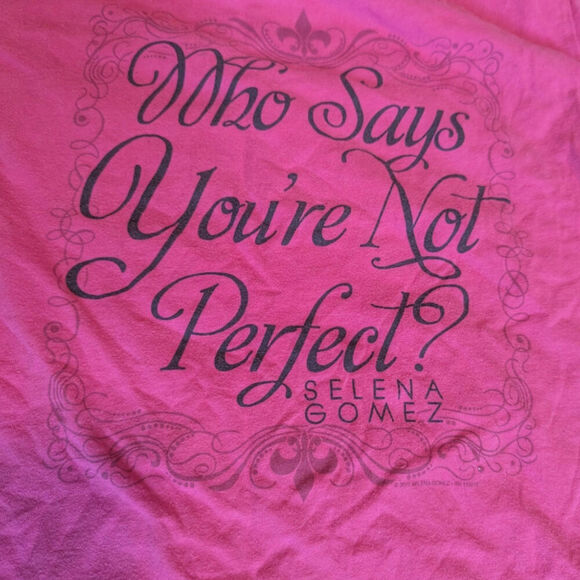 Rare Selena Gomez Tour Tee Who Says You're Not Perfect 2011 Pink Shirt - Picture 2 of 6